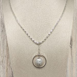 Collier Maeve